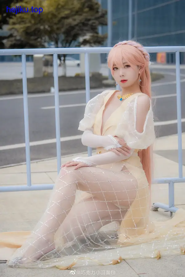 巧克力小圆面包coser作品，这波创意我服了！ - 图2