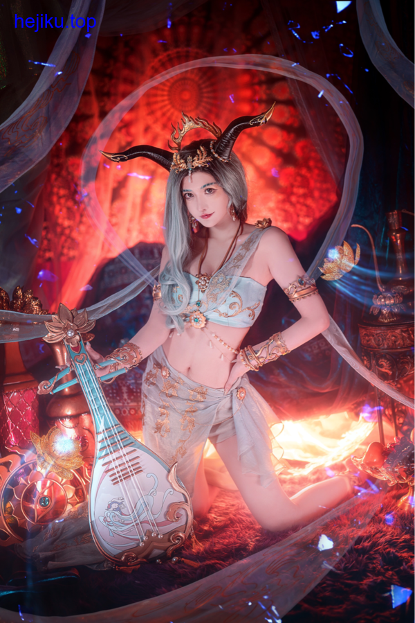 露儿大魔王cos图片,这次的风格也太飒了吧! 露儿大魔王cos图片,这次的风格也太飒了吧! - 图3