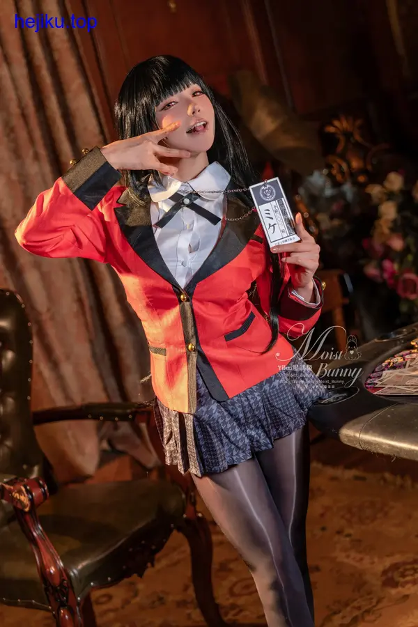 咬一口兔娘金蛇来财贺岁图红包和糖葫芦细节