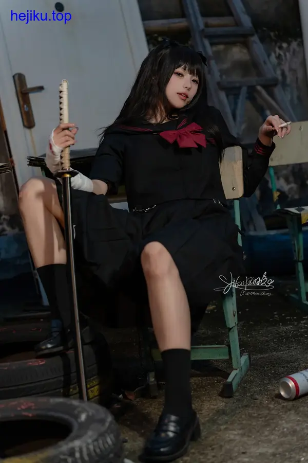 咬一口兔娘图片集中两只兔子面对面说悄悄话