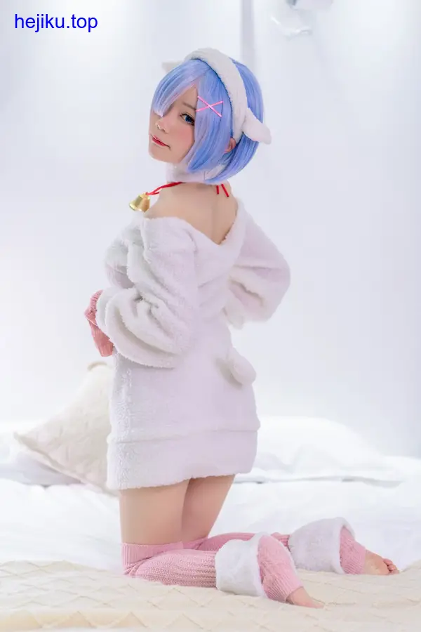 王胖胖u摔倒瞬间四肢乱挥表情惊恐抓拍