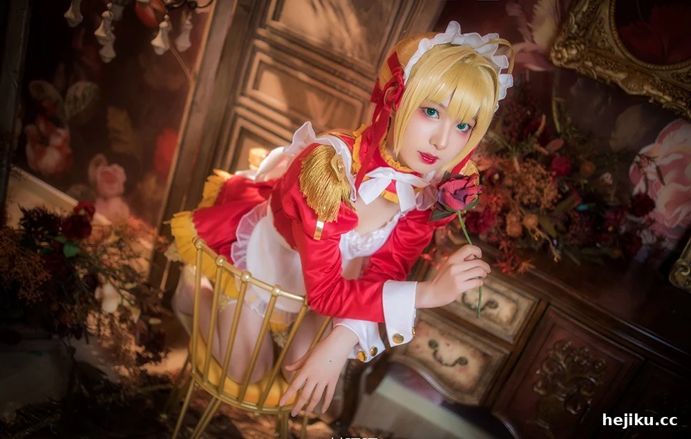 封疆疆v 一个在微博夹缝中生存的COSER，靠什么留住20万粉丝