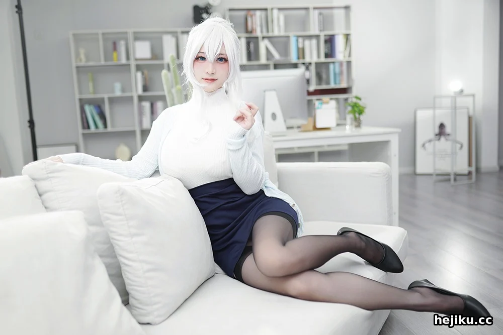 幼愛youmeko 被微博认证为颜值主播的二次元COSER，作品不多但很吸粉