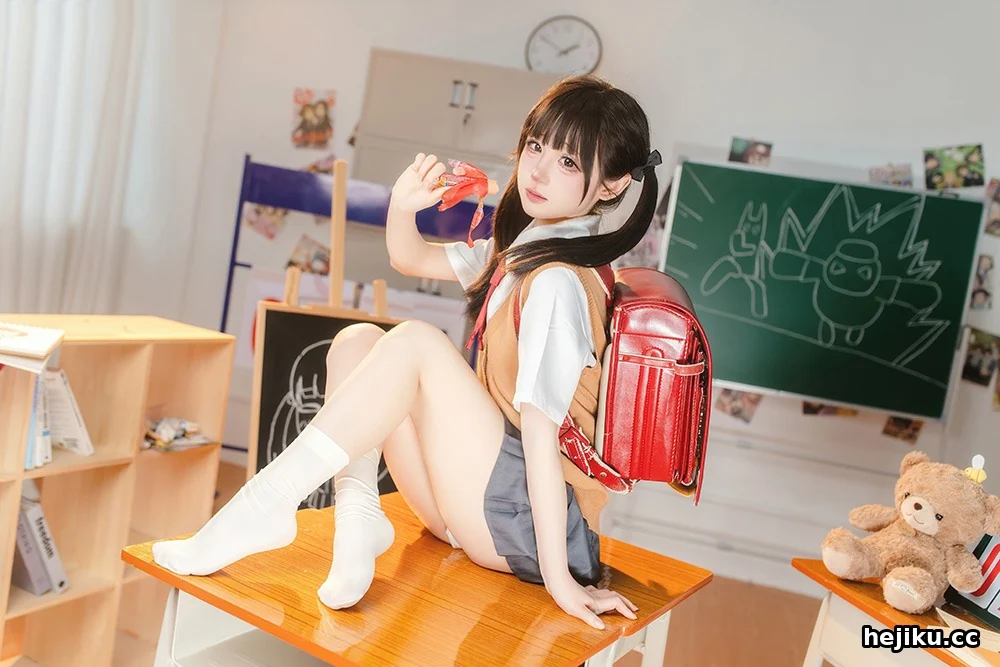 冷reng的COSPLAY合集 鸣潮菲比与守岸人