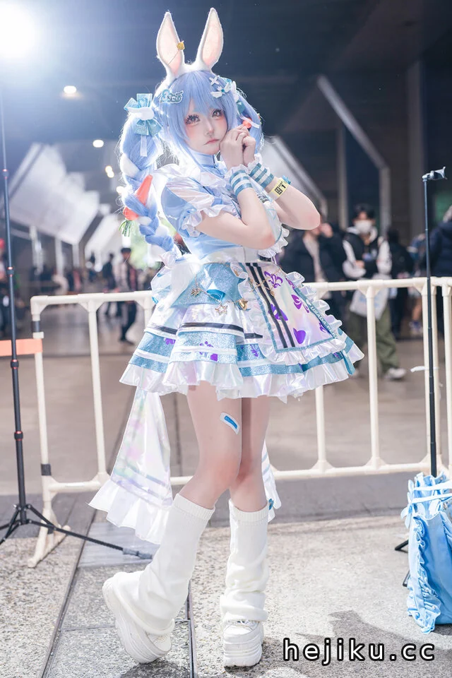 花崎Makura兔田佩克拉cos惊艳亮相Hololive SUPER EXPO现场