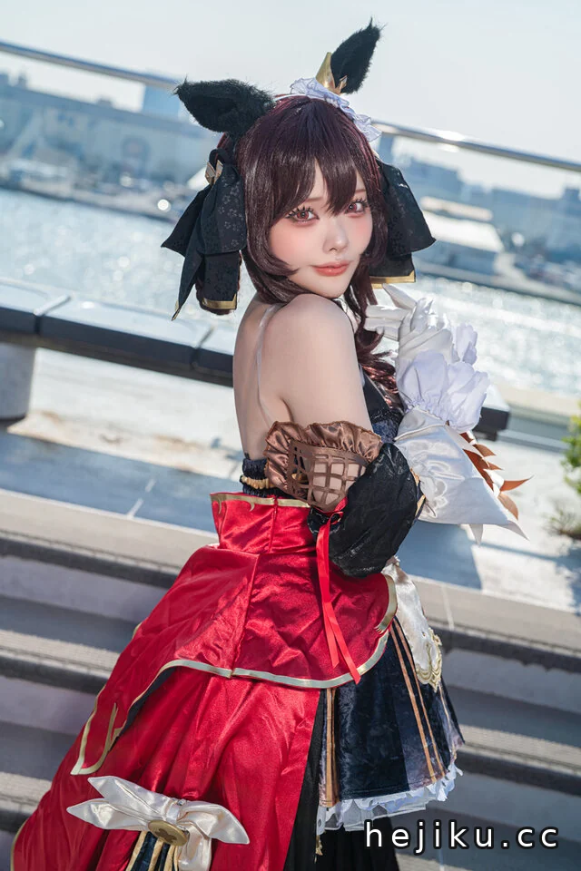 水羽Etocha贵妇人COS：红黑礼服惊艳AnimeJapan2026现场
