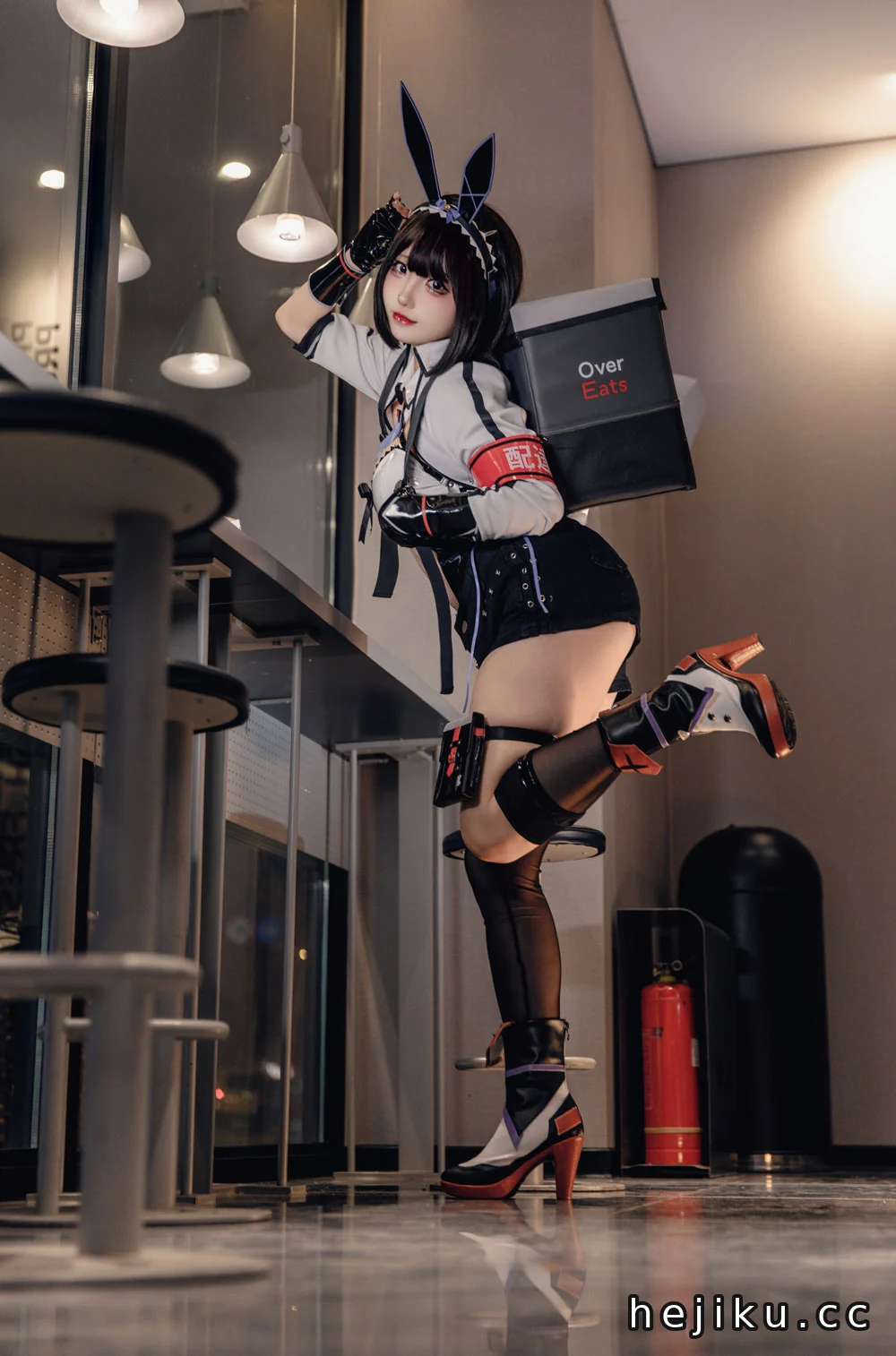 soso_嗖嗖 外卖兔女郎 葵 [17P-641M]
