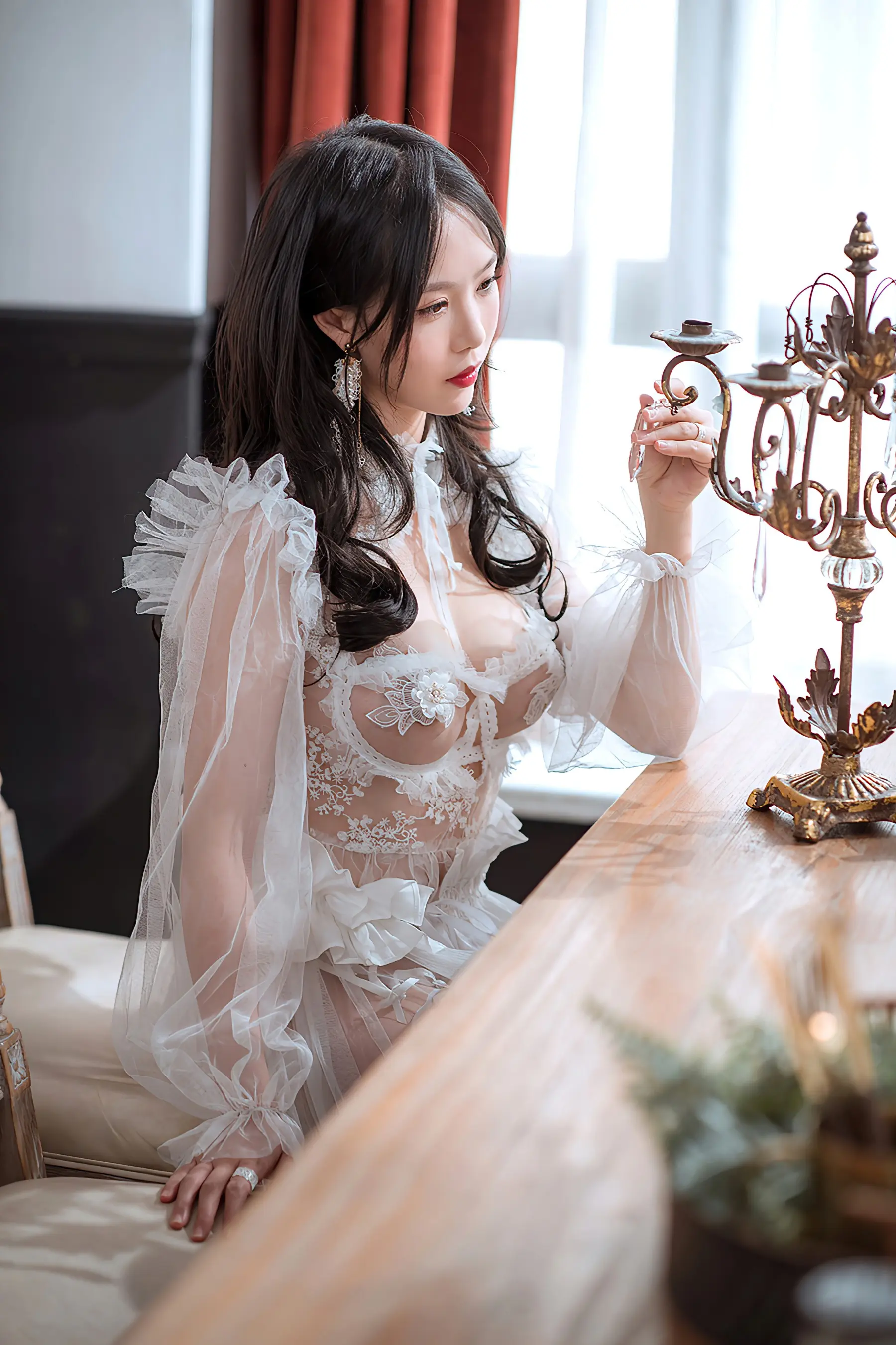 抖娘利世的秘密被扒出？最新视频与剧情剧火力全开！