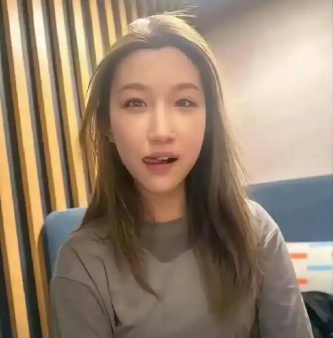李欣莳照片全集曝光？在线视频热议不断，私密视频真假成谜  第2张