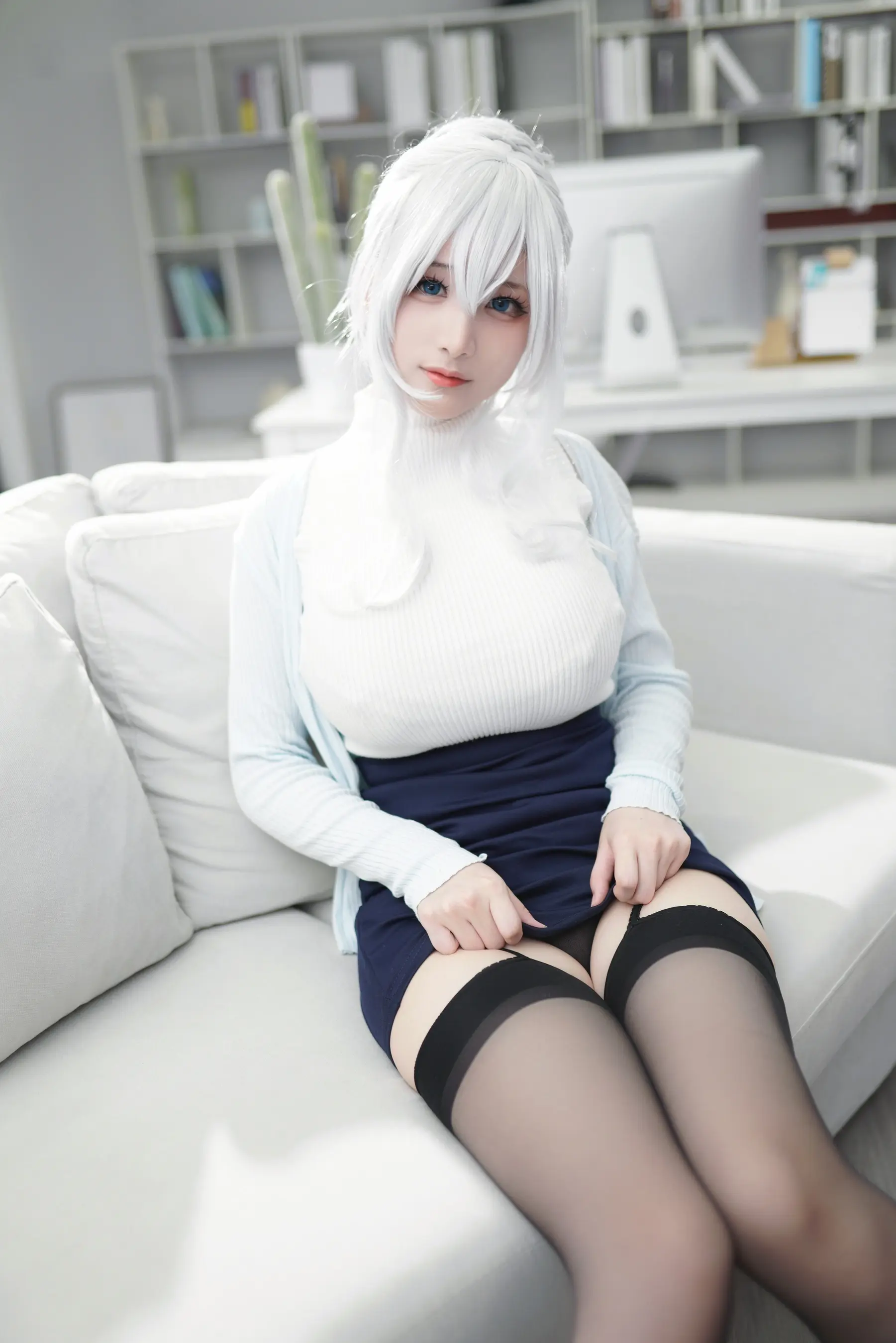 幼爱youmeko图集纪念写真全揭秘，雪女雷电将军哪套更撩？