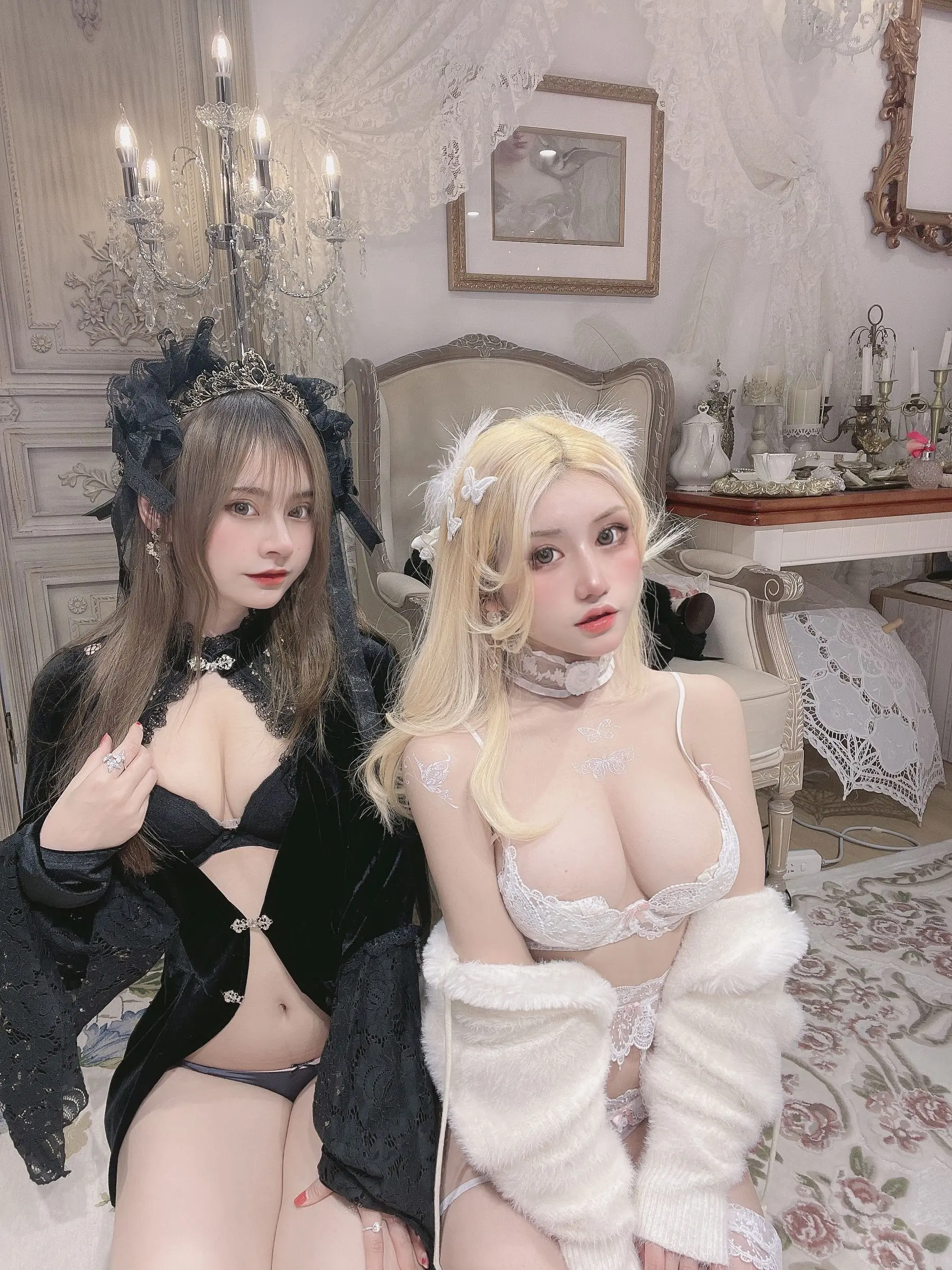 一笑芳香沁神父与修女造型火了？小红帽图包太出圈  第2张